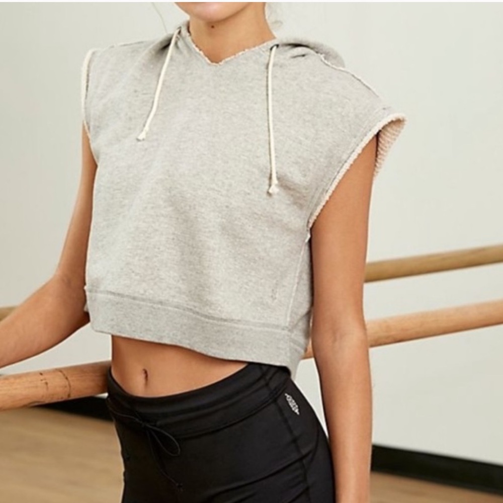 Free People Movement Swoop Crop Sleeveless Hoodie Women’s Medium Grey Athleisure - Picture 1 of 9